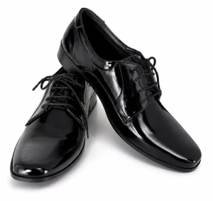 Półbuty wyjściowe lakierowane skórzane czarne – eleganckie buty do munduru 